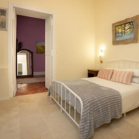 Spacious In The Heart Of Apartament *