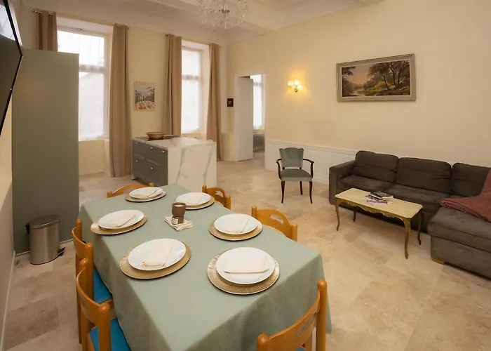 Spacious In The Heart Of Apartment Carcassonne